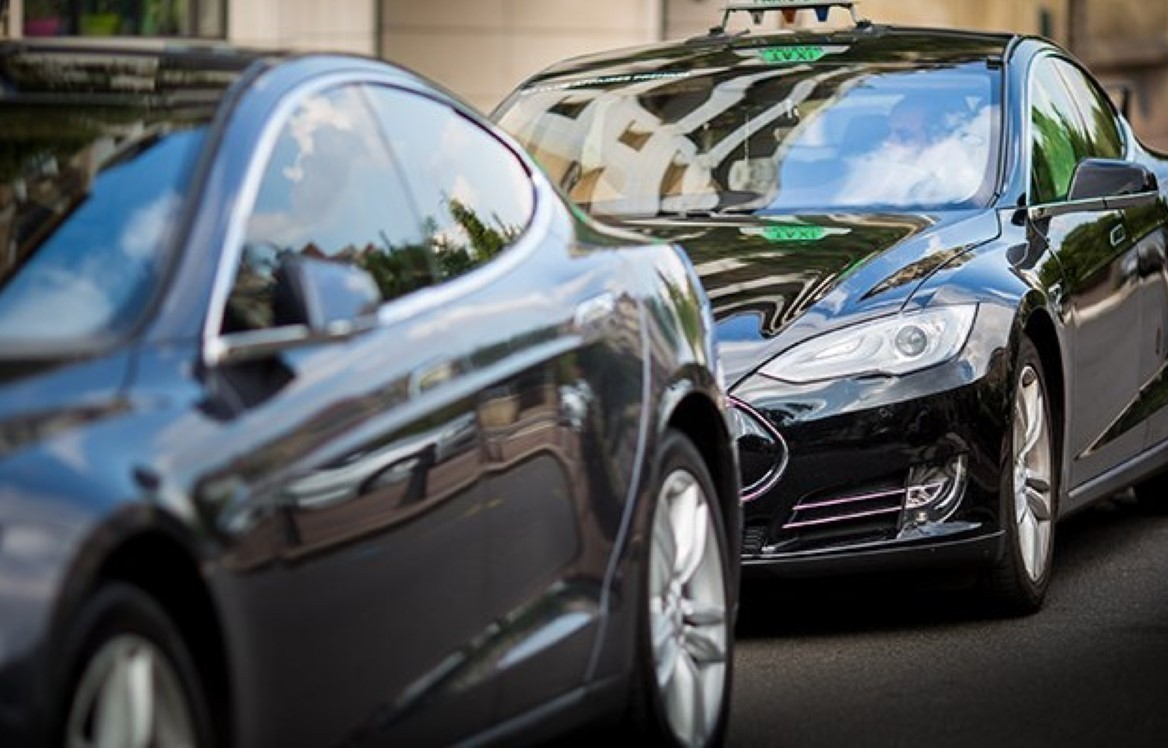 Taxis adoptant des véhicules écologiques pour une mobilité durable et une meilleure qualité de l'air
