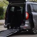 Taxis et Véhicules Adaptés aux PMR : Vers une Mobilité Inclusive